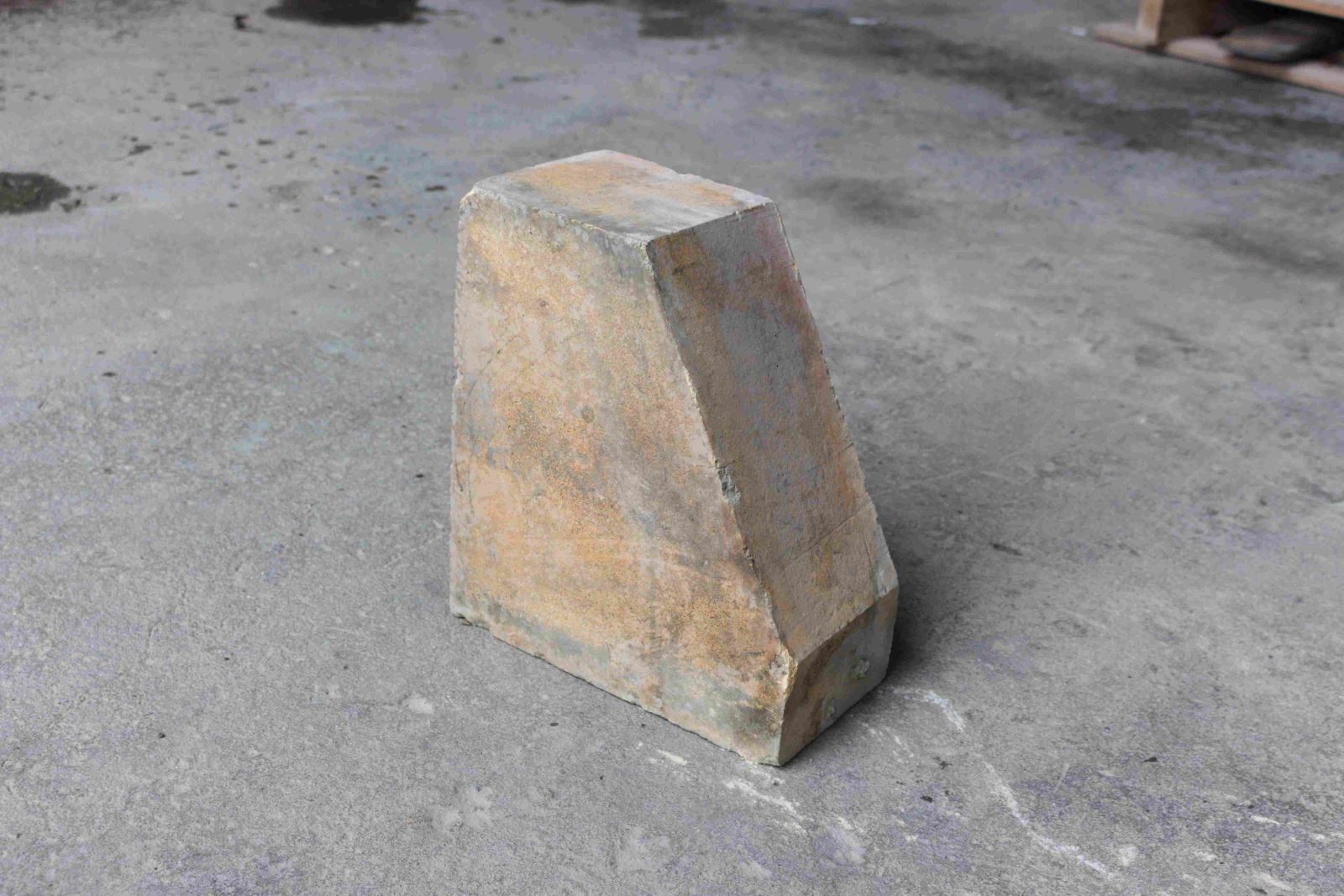 Gạch chân vòm búa sa mốt